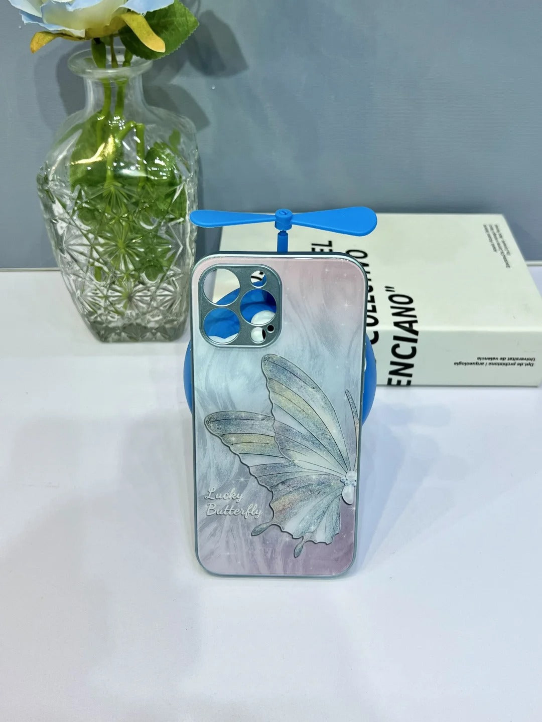 Personalized butterfly mobile phone case is drop-resistant and stain-resistant