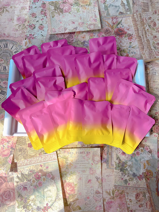 「Bling Glass Crystal Beads 」Lucky Bags（1 charm 1 more bag!!!）