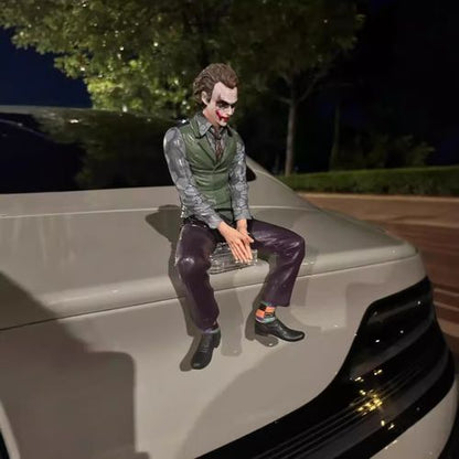 Figura de payaso muy vendida, juguete de moda Hislaijie Joker, modelo de figura con postura sentada, adorno para automóvil