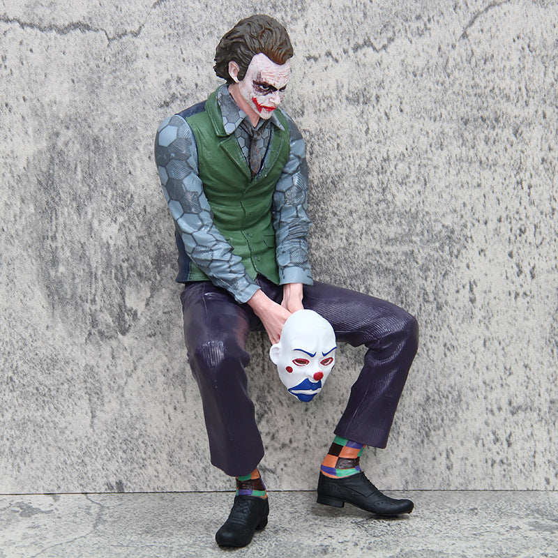 Figura de payaso muy vendida, juguete de moda Hislaijie Joker, modelo de figura con postura sentada, adorno para automóvil