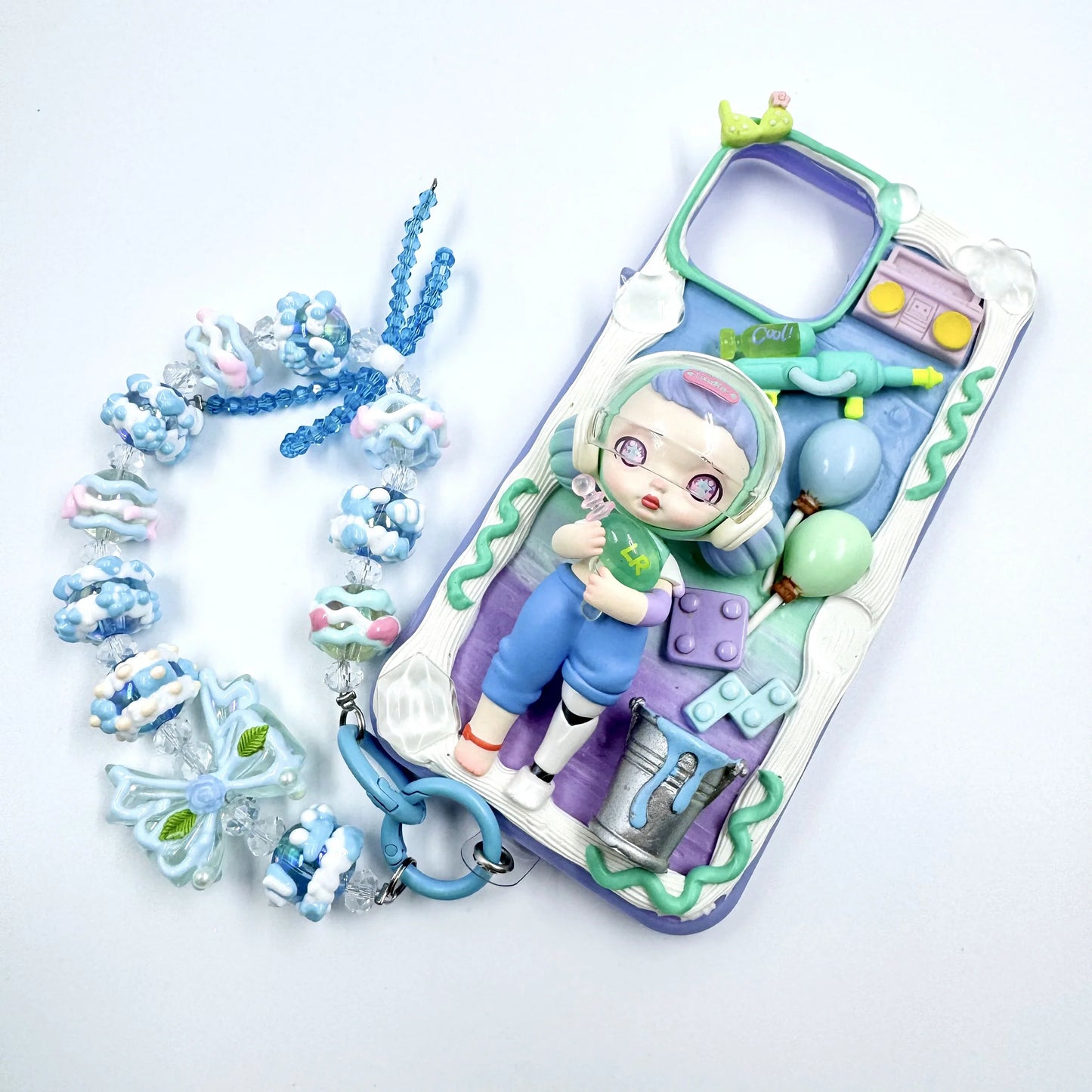 DIYYOYO Handmade cream Laura iphone 13 promax phonecase with phonechain
